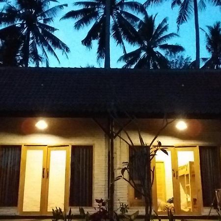Jungle House - Surf & Stay بولوكان المظهر الخارجي الصورة