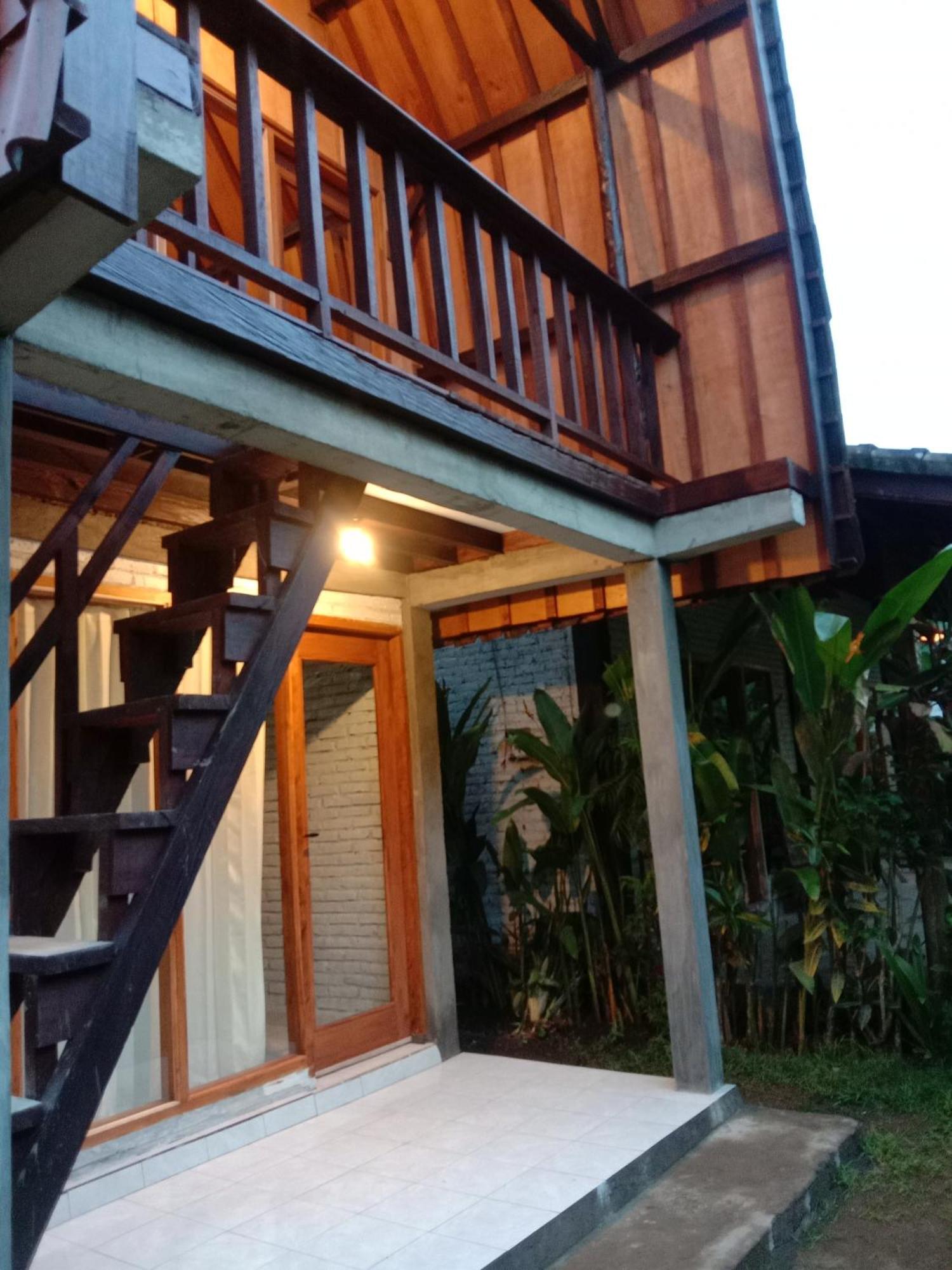 Jungle House - Surf & Stay بولوكان المظهر الخارجي الصورة