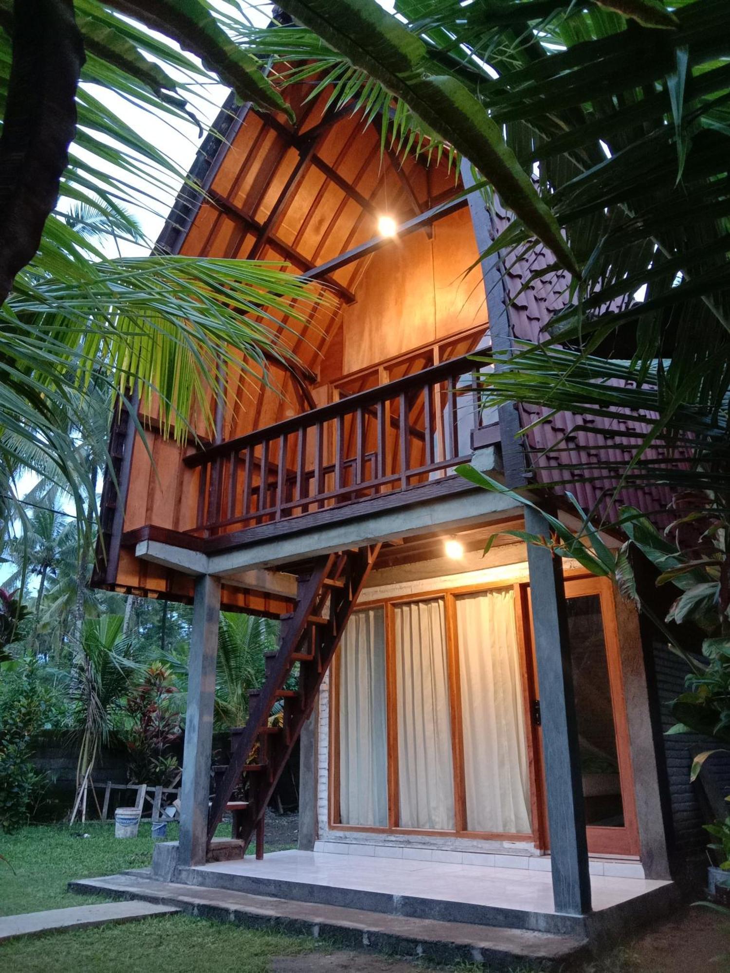 Jungle House - Surf & Stay بولوكان المظهر الخارجي الصورة